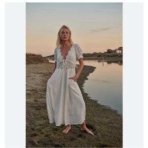 Free People All You Need is Lace Midi Dress size xs
